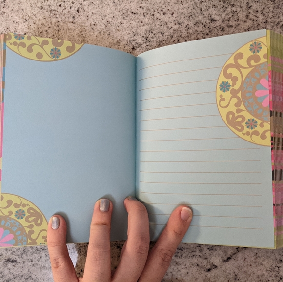 Velvet notebook journal - Picture 3 of 5